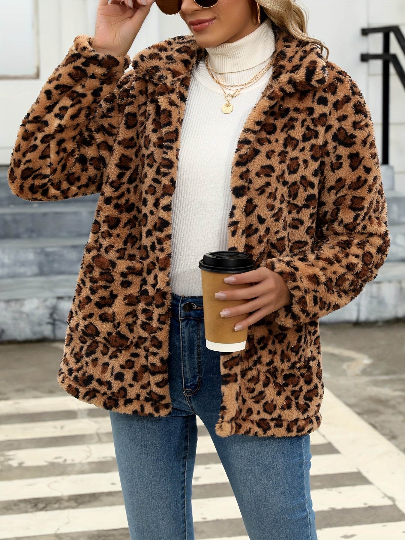 Schwarze Kariert-Teddy-Jacke mit Taschen - Mila